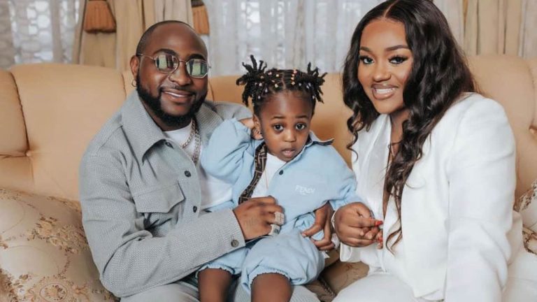 Nigerians React To Rumours Of Davido Allegedly Cheating On Chioma; Impregnates US Baby Mama