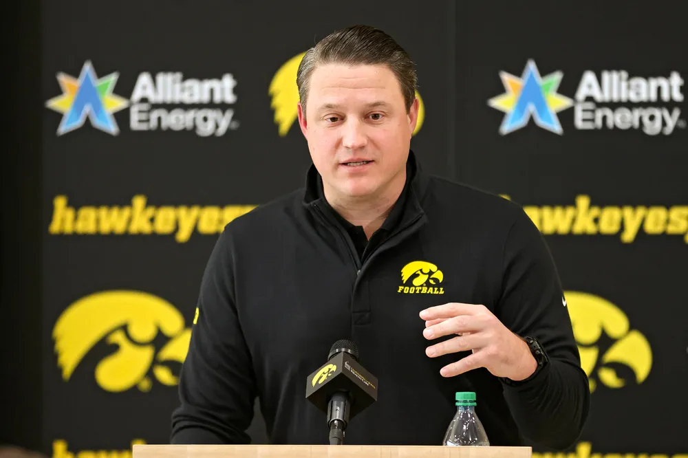 Brian Ferentz's Biography, Nationality, Age, Properties, Height