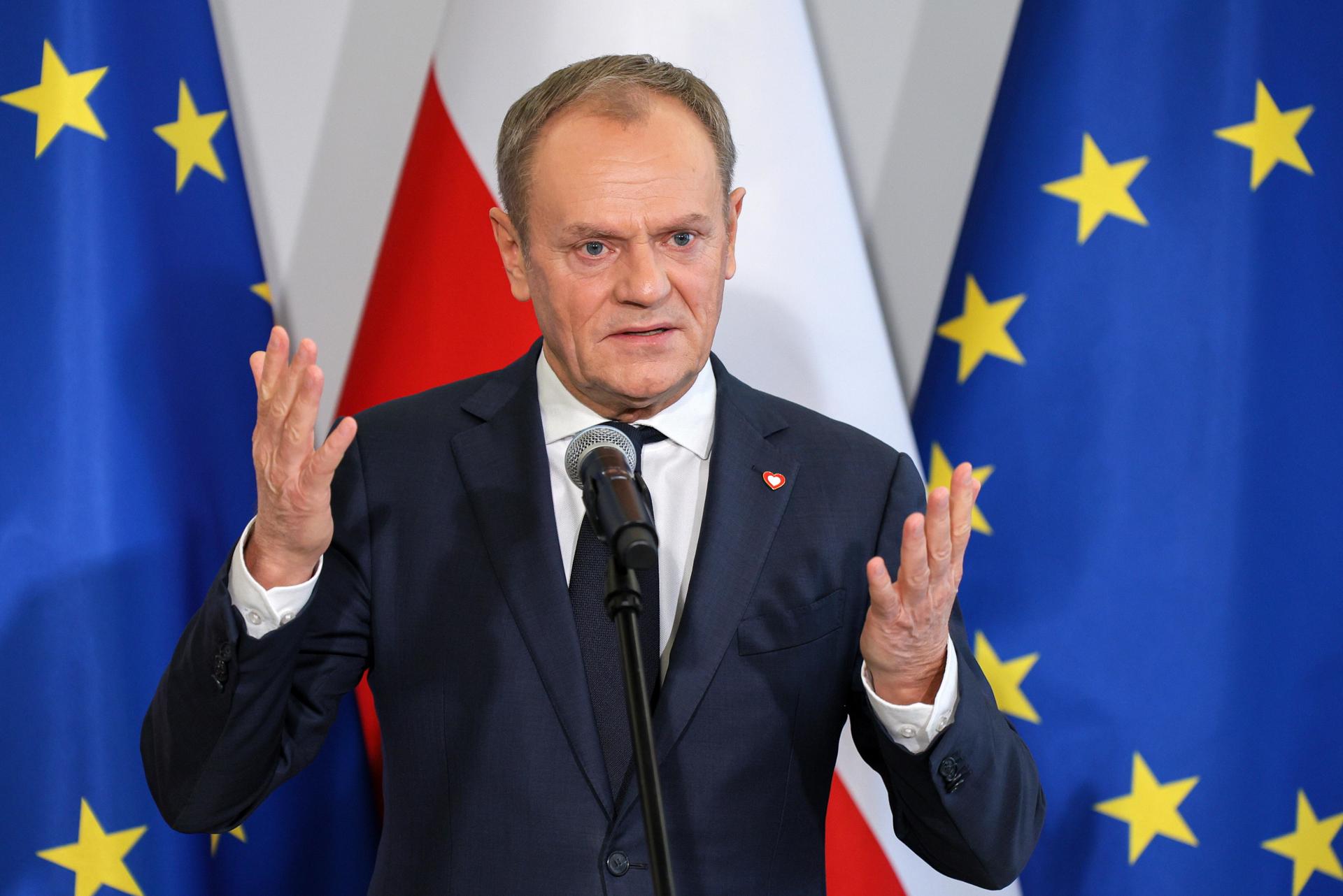 Donald Tusk's Biography, Nationality, Age, Properties, Weight, Height ...