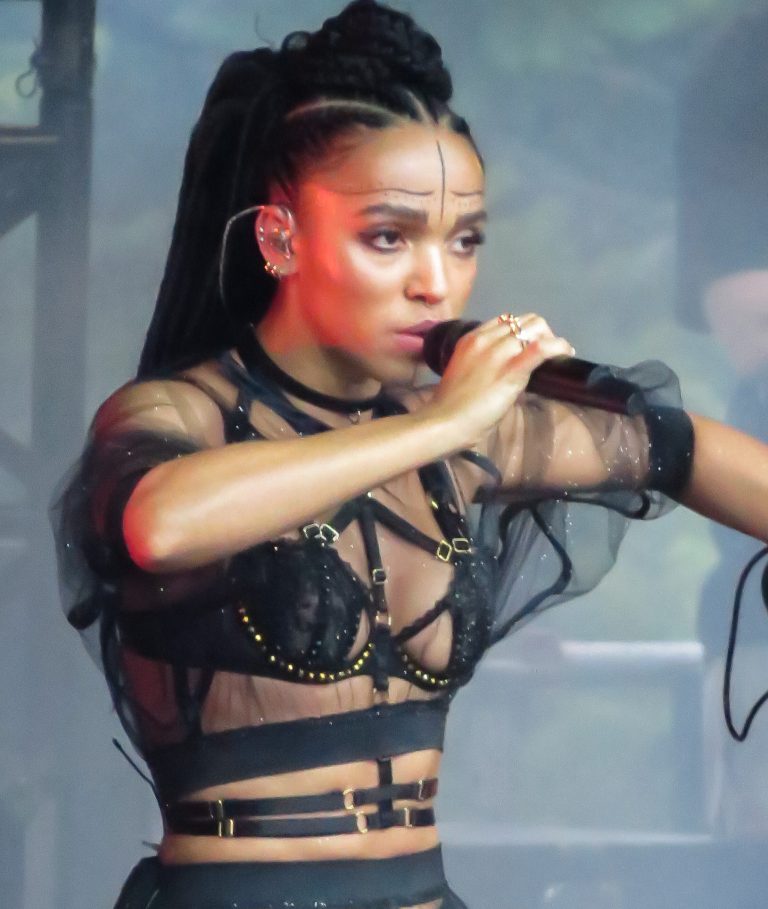 FKA twigs' Net Worth, Awards, Endorsements, Achievements, Contracts, Career Life, and Timeline