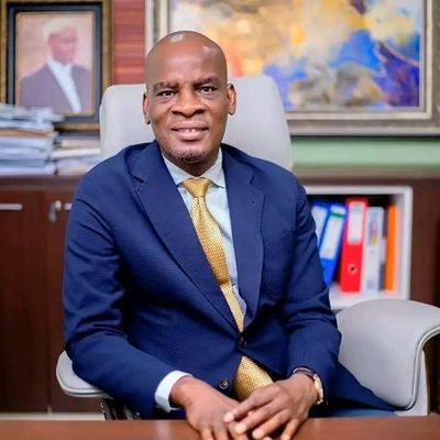 Minister Warns SHS Students: No Hairstyles, No Long Hair